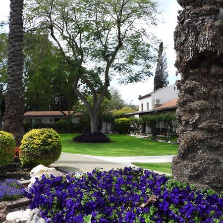 Degania Bet Kibbutz Country Lodging Kinneret Exterior foto